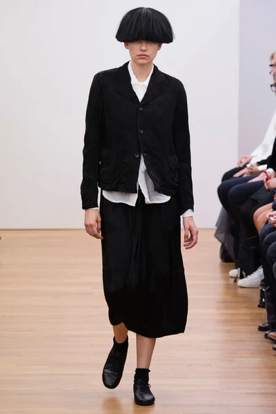 Look 8